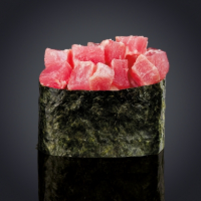 Gunkan spicy tuna