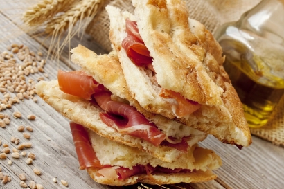 Focaccia Al Prosciutto