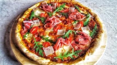 Pizza Prosciutto Crudo   50 CM