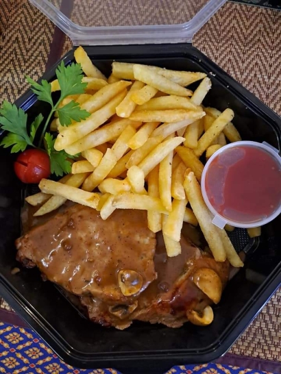 Schweinschnitzel an Rahmsauce