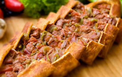  Pide  Mozarella , Feta ,  Kebabfleisch