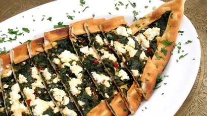 Pide Mozarella , Feta 