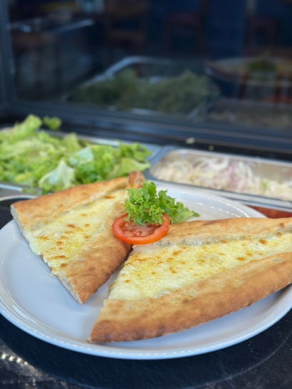 Pide Käse